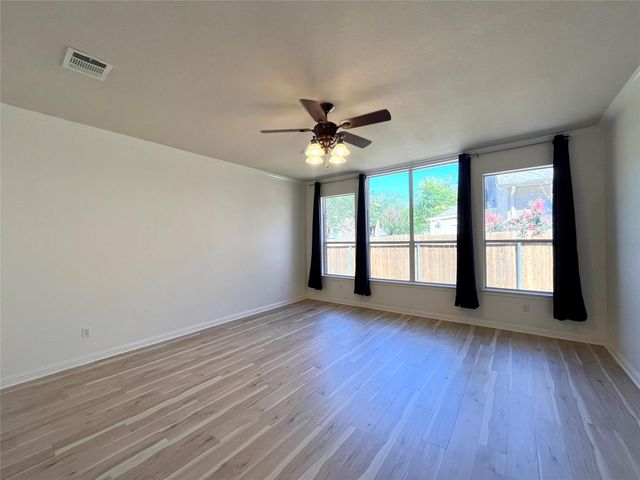 3004 Edgecreek PL, Round Rock, TX 78681