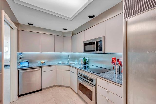 1 BEACH DRIVE SE 1309, St Petersburg, FL 33701