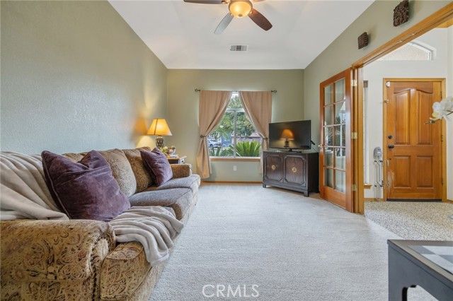 594 Diana, Hanford, CA 93230