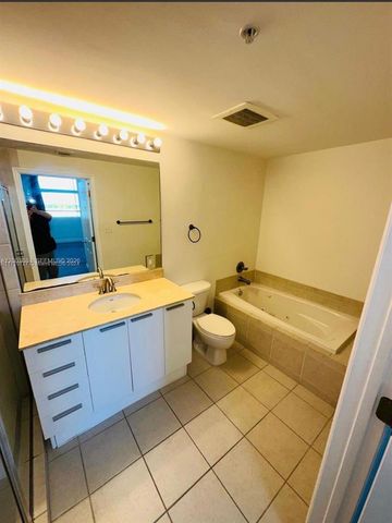 140 S Dixie Hwy 707, Hollywood, FL 33020