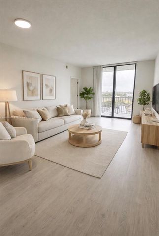 140 S Dixie Hwy 707, Hollywood, FL 33020