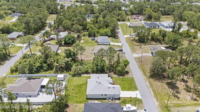 3001 Gaffney Avenue SE, Palm Bay, FL 32909