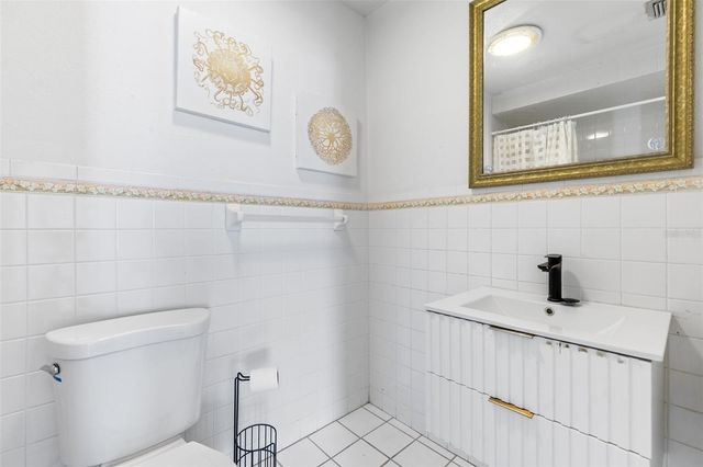 1112 W PENINSULAR STREET, Tampa, FL 33603