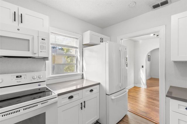 1112 W PENINSULAR STREET, Tampa, FL 33603