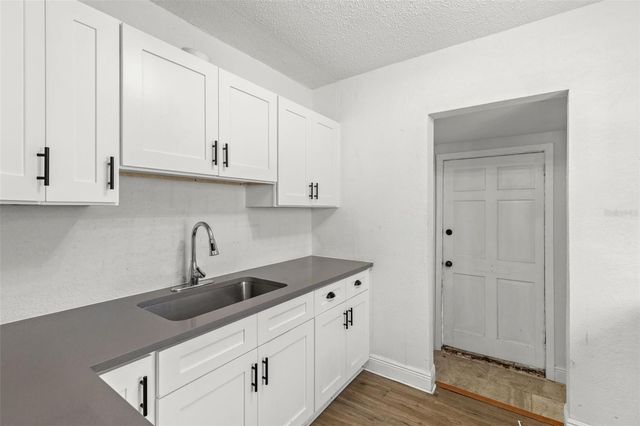 1112 W PENINSULAR STREET, Tampa, FL 33603