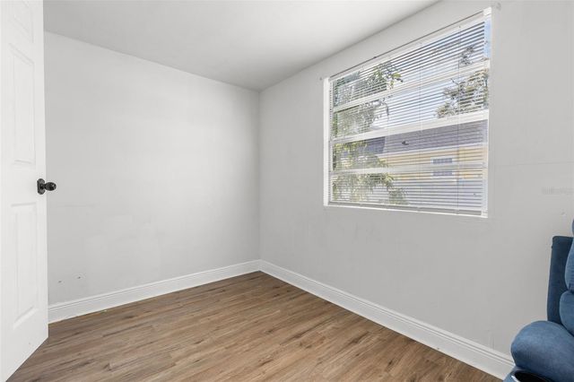 1112 W PENINSULAR STREET, Tampa, FL 33603