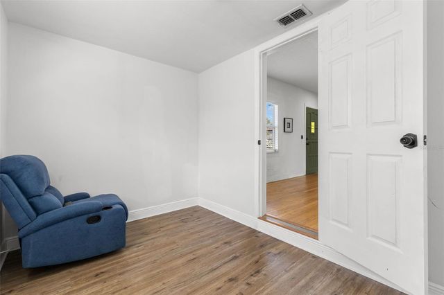 1112 W PENINSULAR STREET, Tampa, FL 33603