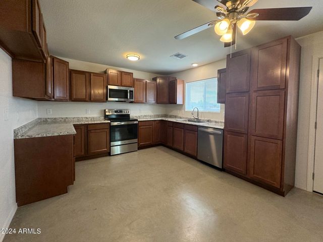 20661 E LEAVITT Lane, Florence, AZ 85132