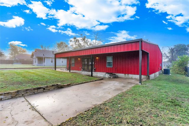 172 County Road 1296, Morgan, TX 76671