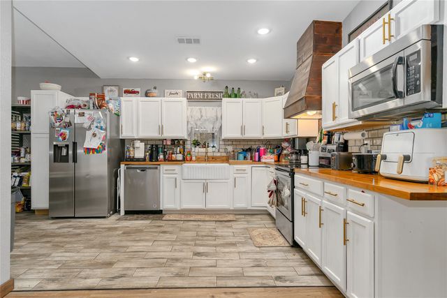 172 County Road 1296, Morgan, TX 76671