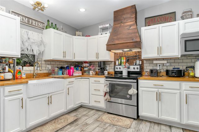 172 County Road 1296, Morgan, TX 76671