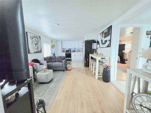 525 Riverleigh Avenue 111, Riverhead, NY 11901