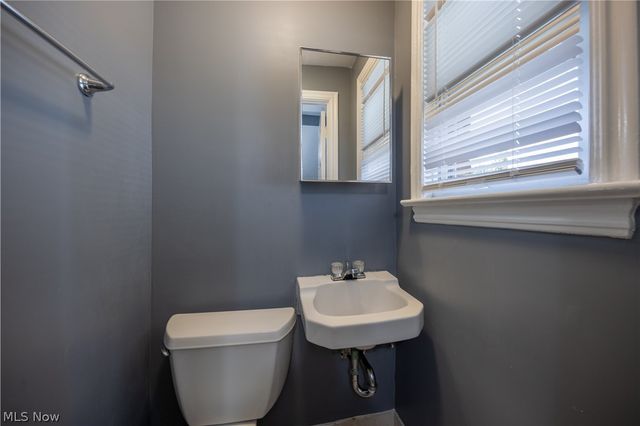 3534 Bainbridge Road, Cleveland Heights, OH 44118