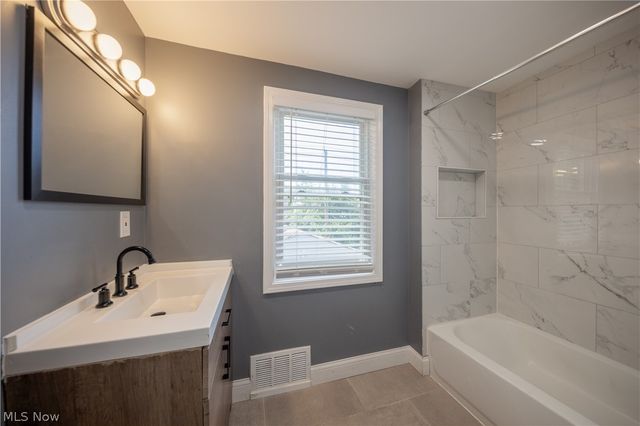 3534 Bainbridge Road, Cleveland Heights, OH 44118
