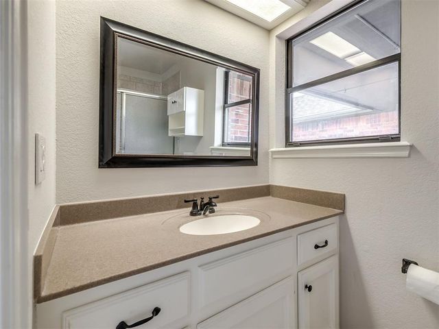 8724 NW 84th Street, Oklahoma City, OK 73132