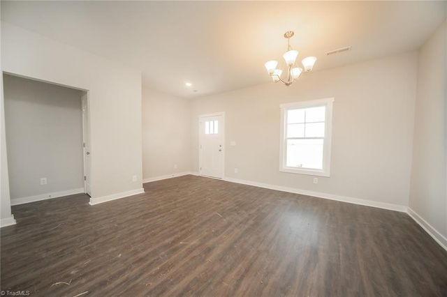 1009 Fairfield Drive, Yadkinville, NC 27055