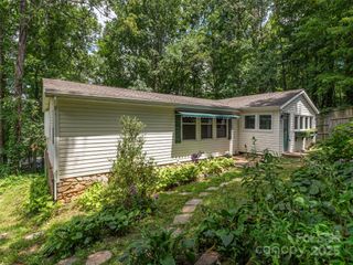 64 Mountain Site Lane, Asheville, NC 28803