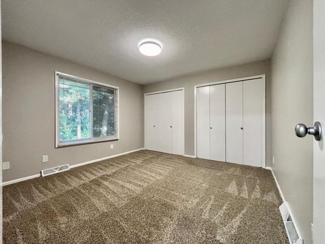 1414 W Danube Road, Fridley, MN 55432