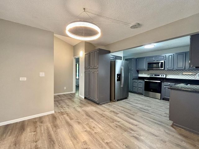 1414 W Danube Road, Fridley, MN 55432