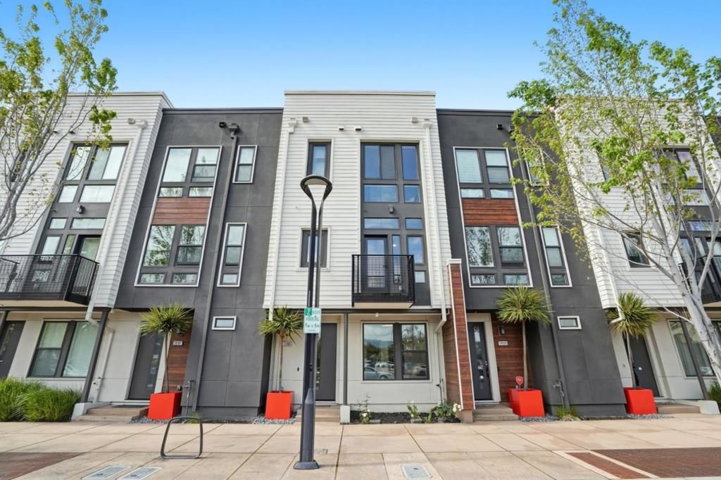 Image 2 of property listing at 39185 State Street, Fremont, CA 94538