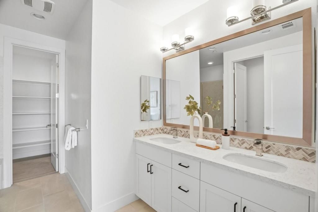 Image 30 of property listing at 39185 State Street, Fremont, CA 94538