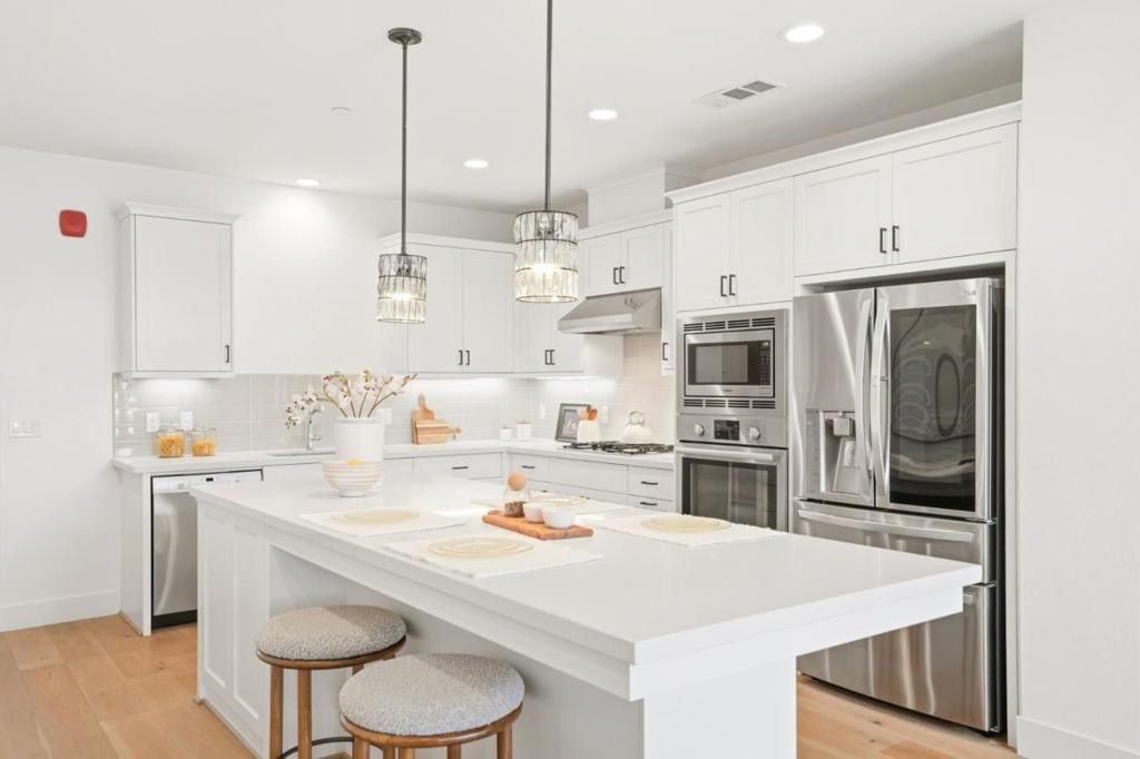 Image 9 of property listing at 39185 State Street, Fremont, CA 94538