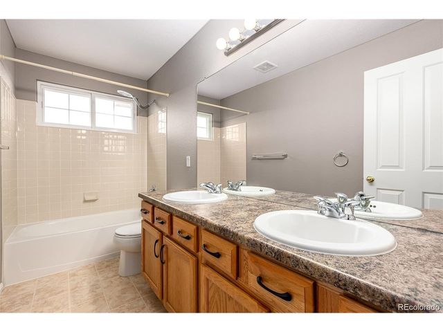 20991 E Greenwood Pl, Aurora, CO 80013