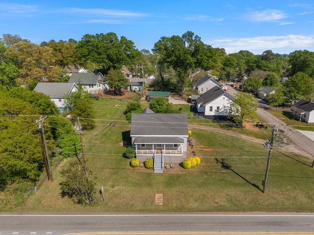 8328 Valley Falls Road, Boiling Springs, SC 29316