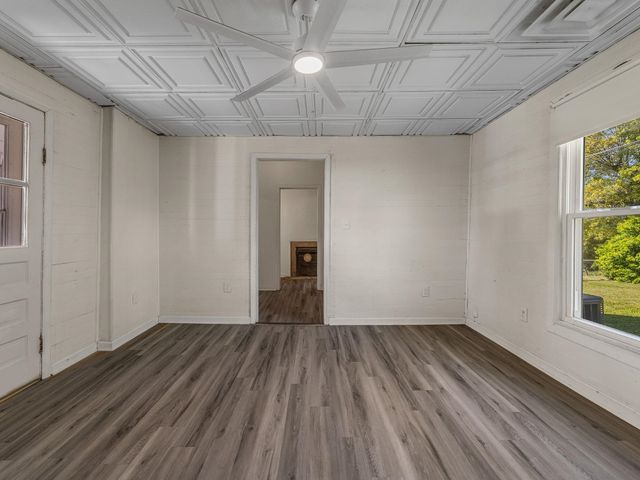 8328 Valley Falls Road, Boiling Springs, SC 29316