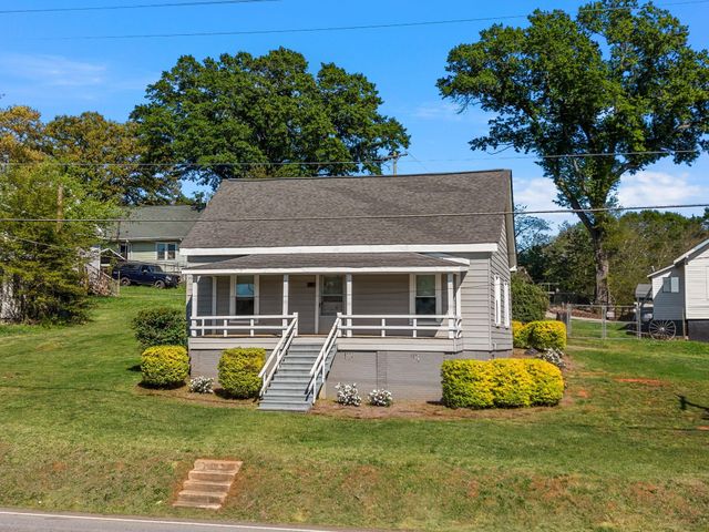 8328 Valley Falls Road, Boiling Springs, SC 29316