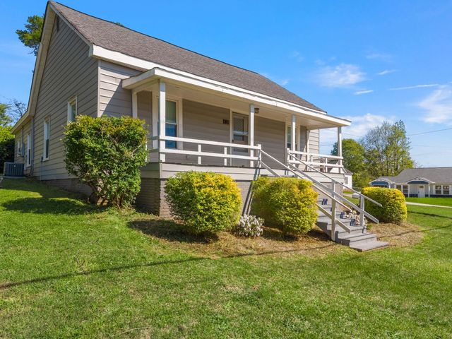 8328 Valley Falls Road, Boiling Springs, SC 29316