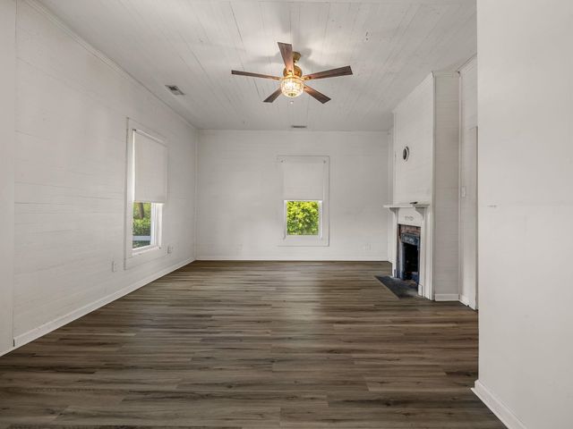 8328 Valley Falls Road, Boiling Springs, SC 29316