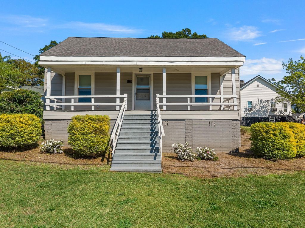 8328 Valley Falls Road, Boiling Springs, SC 29316