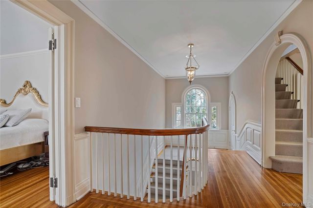 650 Ely Avenue, Pelham, NY 10803