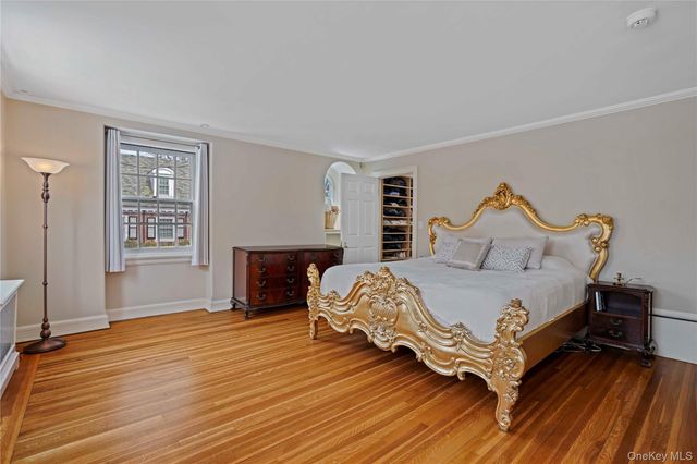 650 Ely Avenue, Pelham, NY 10803