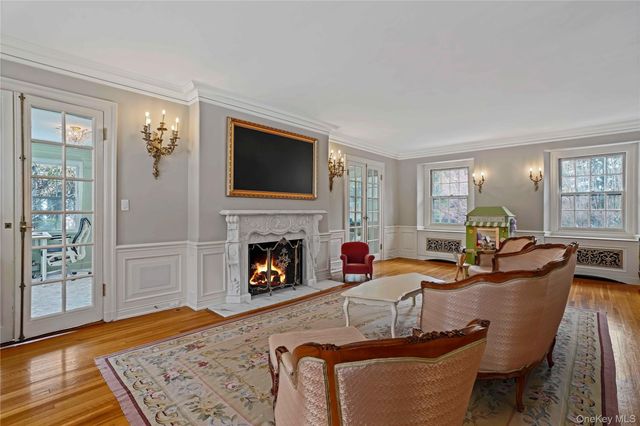 650 Ely Avenue, Pelham, NY 10803