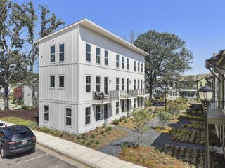 498 Burroughs St SE 323, Atlanta, GA 30315