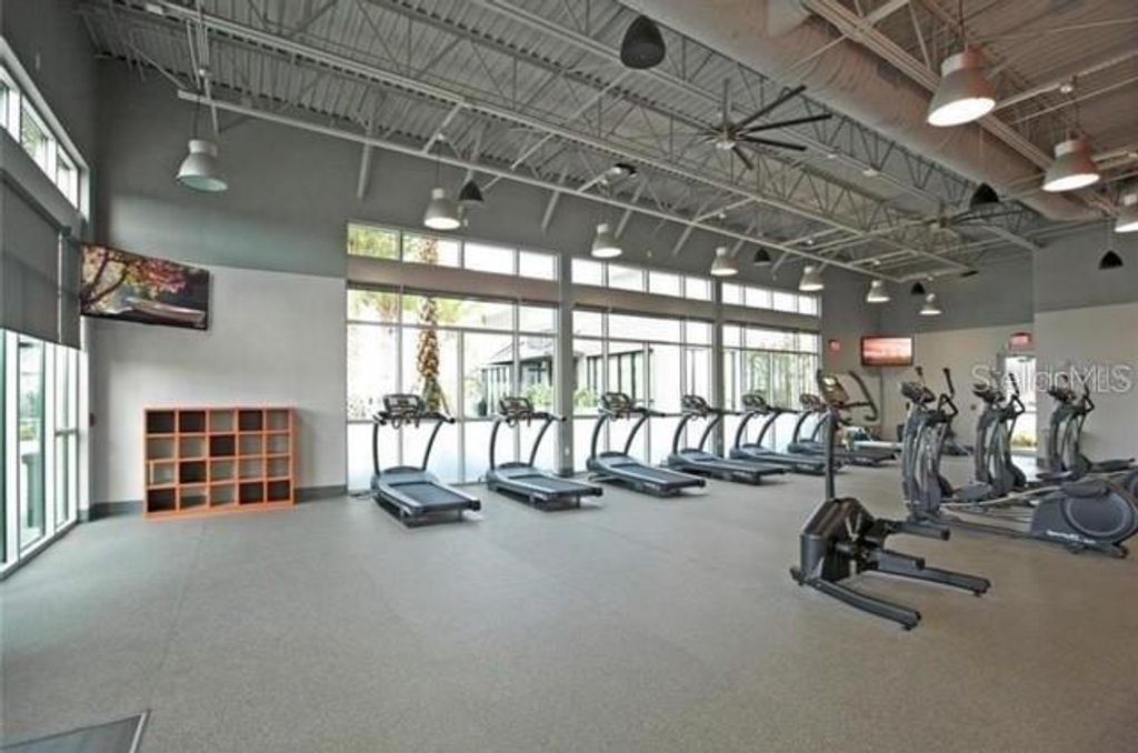 Image 18 of property listing at 9156 SINATRA LANE, Orlando, FL 32827