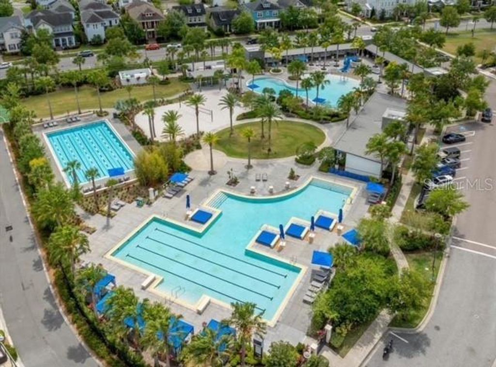 Image 6 of property listing at 9156 SINATRA LANE, Orlando, FL 32827