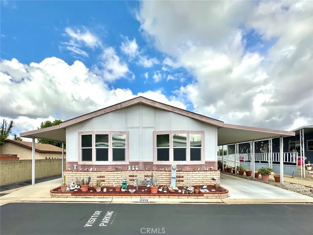1245 W Cienega 220, San Dimas, CA 91773