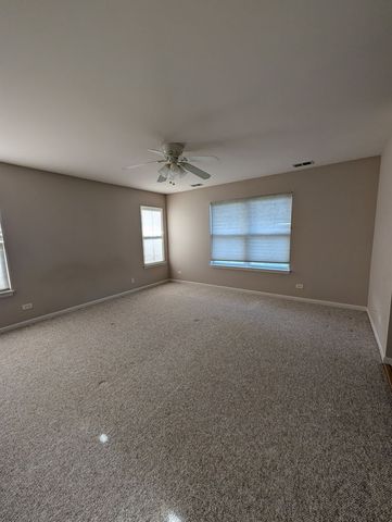 477 Peregrine Parkway D, Bartlett, IL 60103