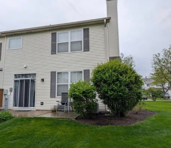 477 Peregrine Parkway D, Bartlett, IL 60103