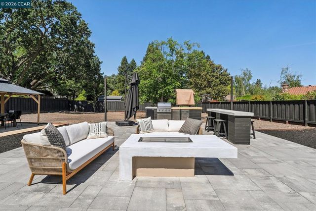 137 Megan Ct., Alamo, CA 94507