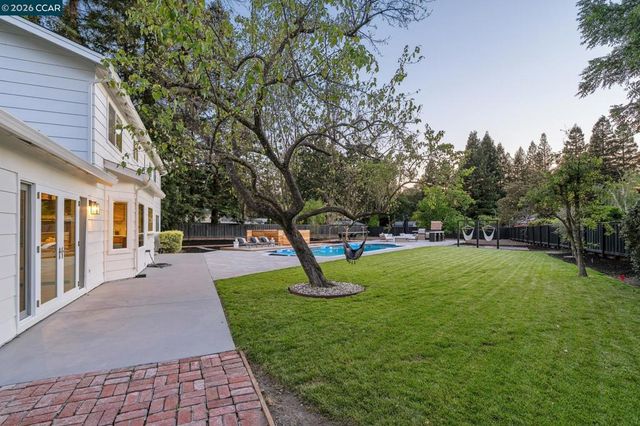 137 Megan Ct., Alamo, CA 94507
