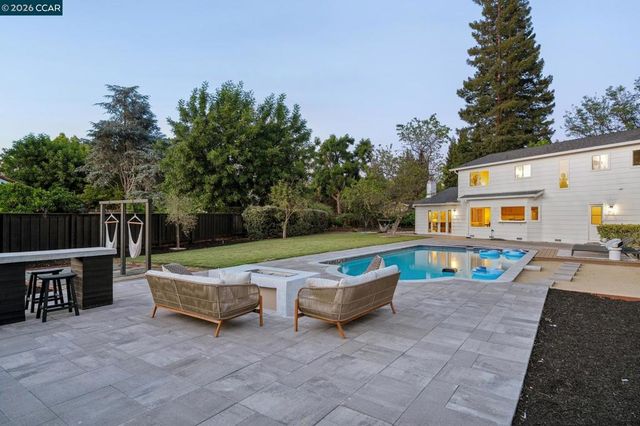 137 Megan Ct., Alamo, CA 94507
