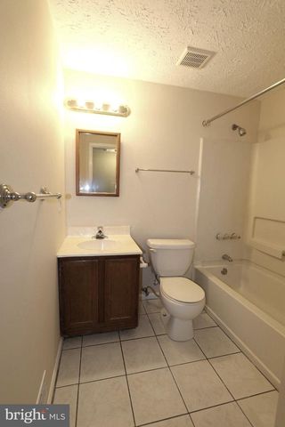 2086 TANGLEWOOD DR, Waldorf, MD 20601
