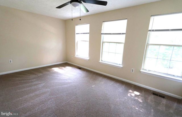 2086 TANGLEWOOD DR, Waldorf, MD 20601