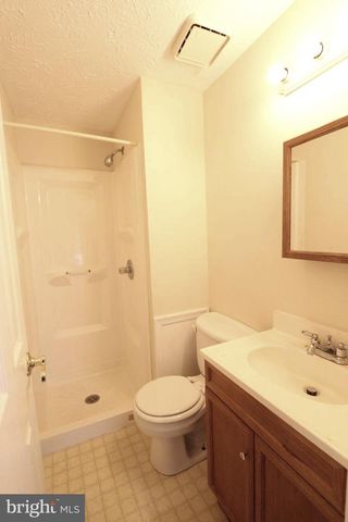 2086 TANGLEWOOD DR, Waldorf, MD 20601