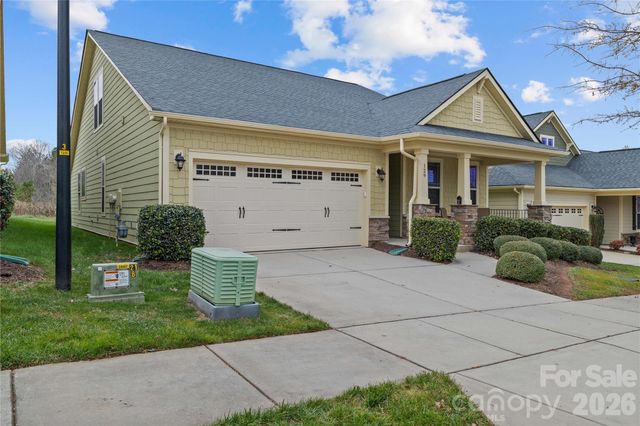 129 Johnson Manor Street, Mooresville, NC 28115