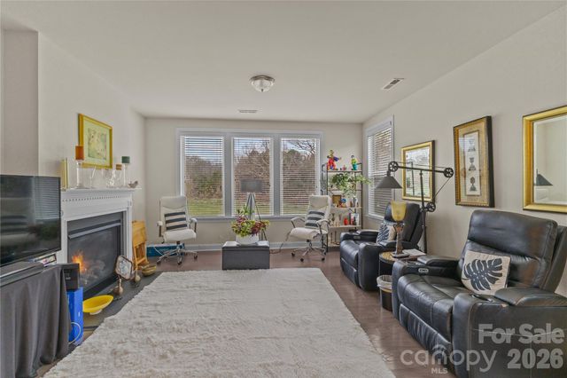 129 Johnson Manor Street, Mooresville, NC 28115